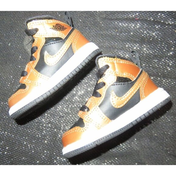 Nike Air Jordan 1 Mid Retro Metallic Gold Toddler 4C DM6217-001 - Picture 5 of 9